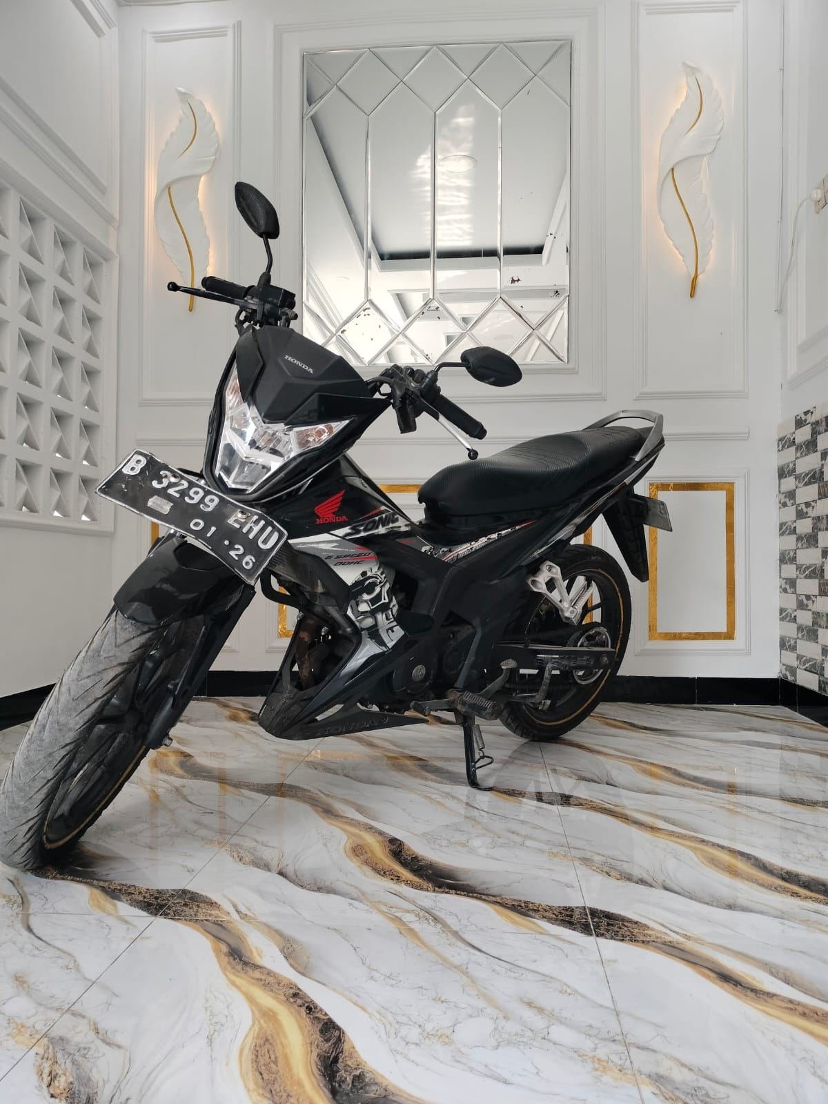 Honda Sonic 150R